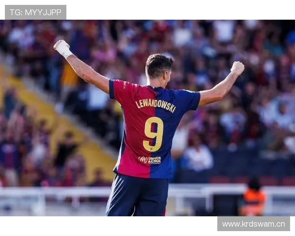 莱万是否被高估：终结效率与体系依赖解析